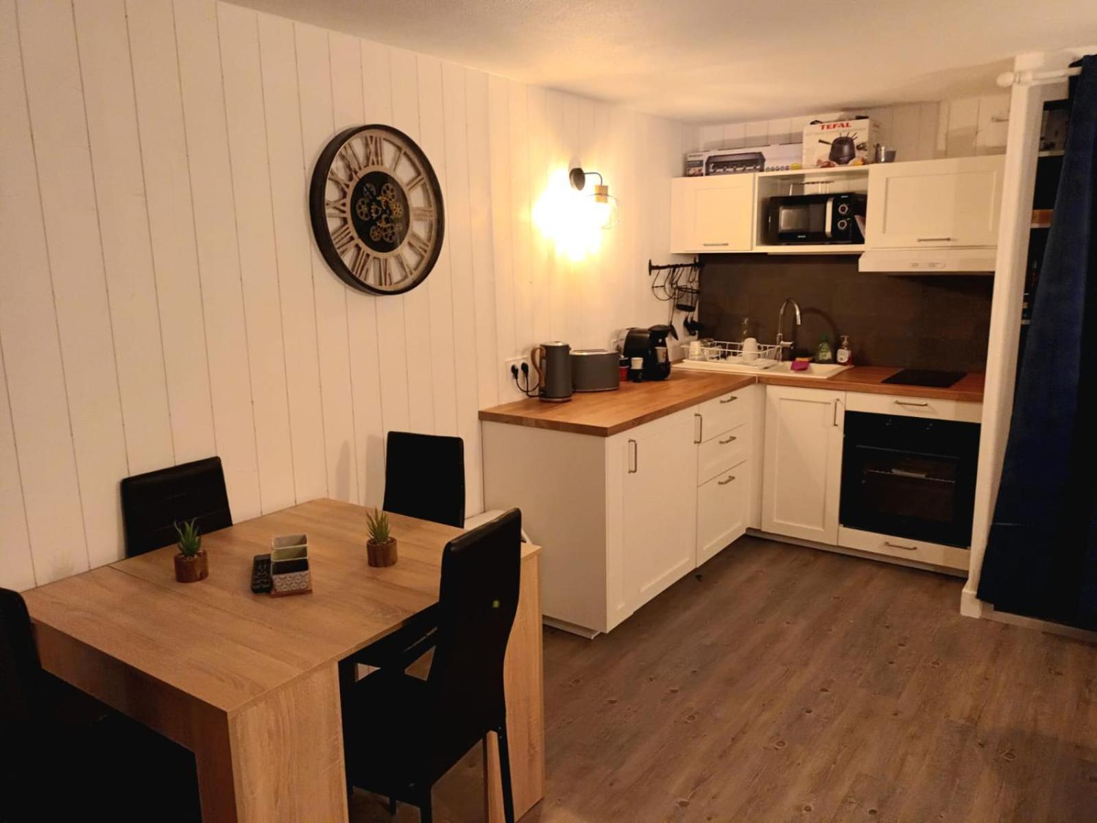 סן-לארי-סולאן Appartement 4-6 Pers Proche Centre Village מראה חיצוני תמונה